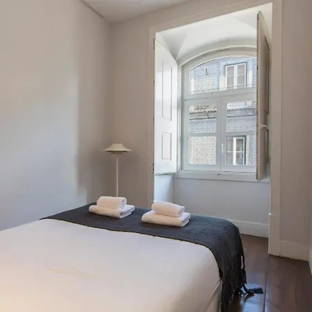 Lovelystay Downtown Dom Duarte Apartment Lisbon