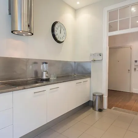 Lovelystay Downtown Dom Duarte