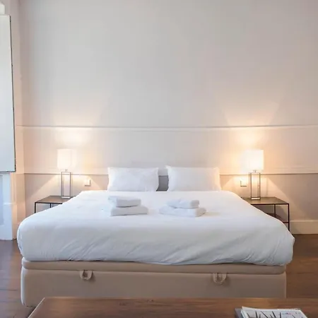 Lovelystay Downtown Dom Duarte *